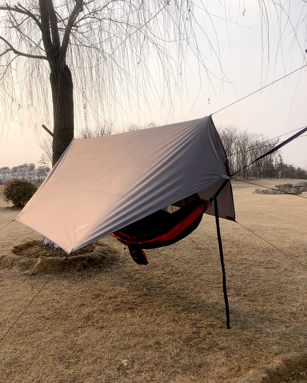 Hammock camping in the rain best sale